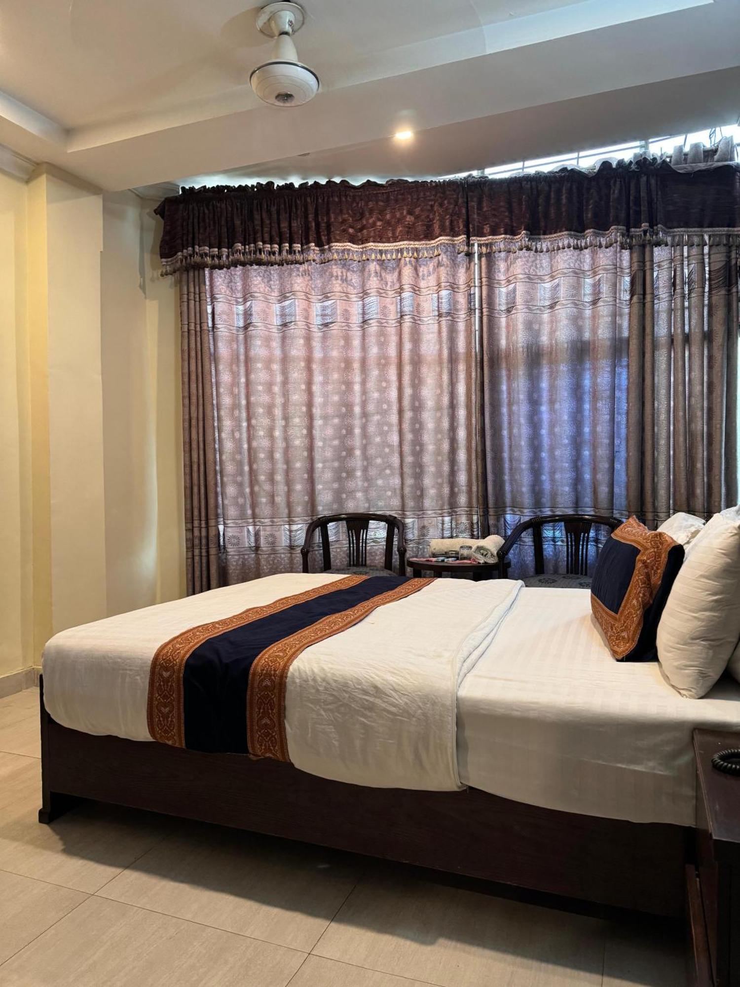 Hotel Islamabad Premiere Inn Экстерьер фото