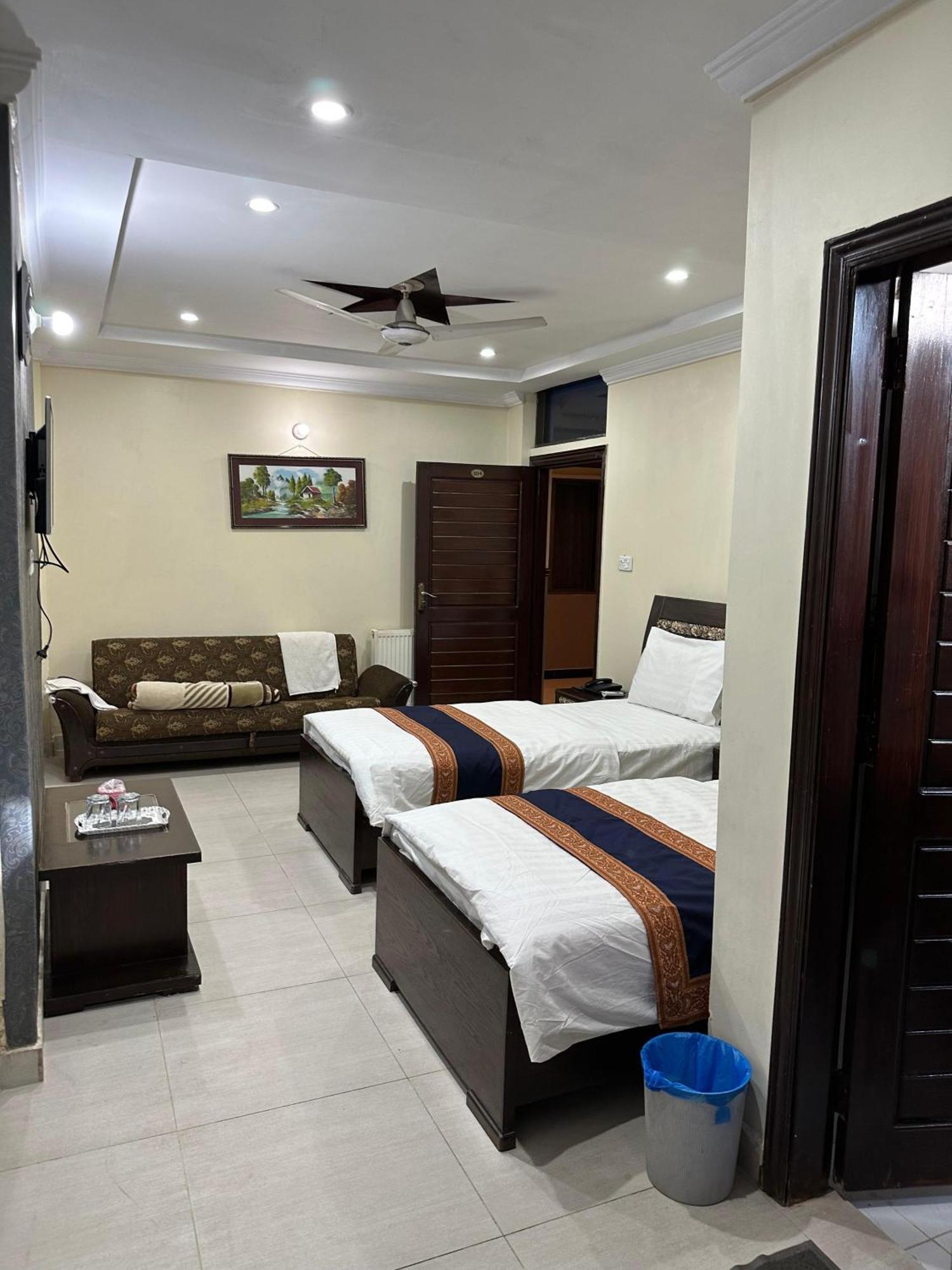 Hotel Islamabad Premiere Inn Экстерьер фото