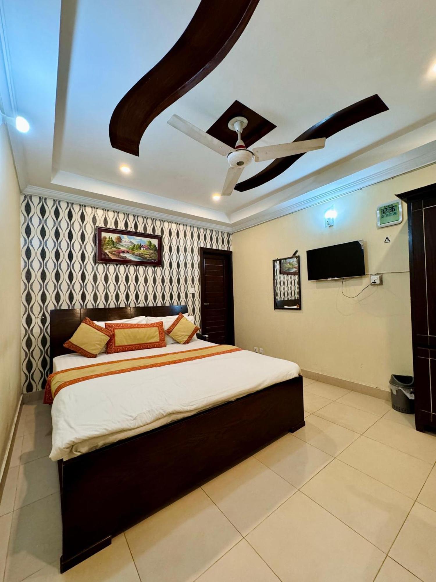 Hotel Islamabad Premiere Inn Экстерьер фото